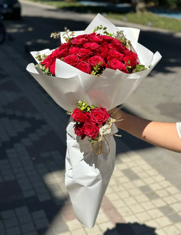 41 Gül (main)